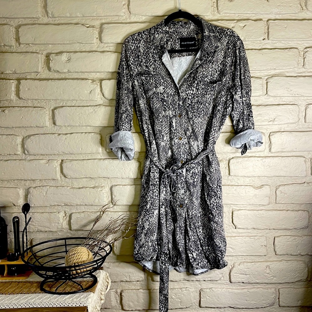 Velvet Heart Snakeskin Print Dress EUC Size M